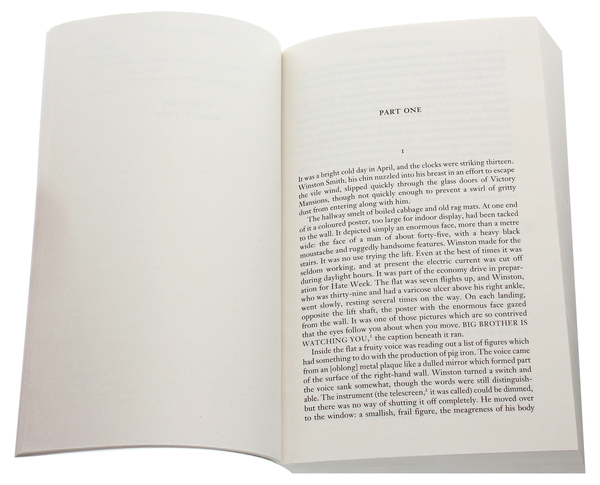 Бумажная книга «Nineteen Eighty-Four», автор Джордж Оруэлл - фото №1