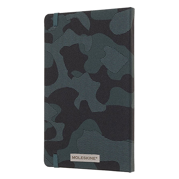 «Блокнот Moleskine Blend средний линия камуфляж зеленый (LCBD03QP060CAMOK)», бренда Moleskine - фото №1