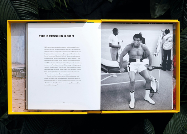 Бумажная книга «Norman Mailer. The Fight. Art Edition No. 1–125, Neil Leifer "Ali vs. Foreman – Ali Glaring at Foreman"», автор Норман Мейлер - фото №1