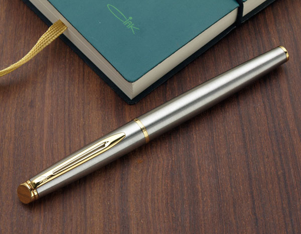  «Ручка-роллер Waterman Hemisphere Stainless Steal GT (42 010)», бренда Waterman - фото №1