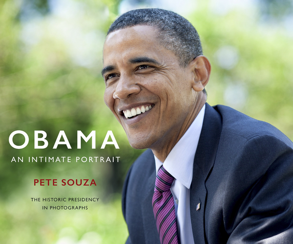 Паперова книга «Obama. An Intimate Portrait», автор Піт Соуза - фото №1