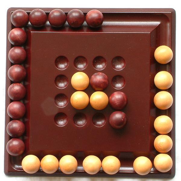  «Настольная игра Gigamic Пилос (17518)», бренда Gigamic - фото №1