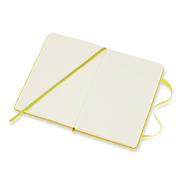  «Блокнот Moleskine Classic маленький нелинованный желтый (QP012M18)», бренда Moleskine - фото №1