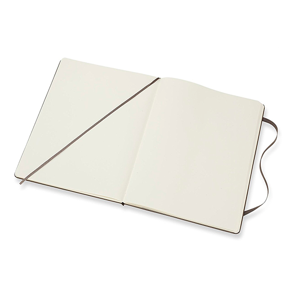  «Блокнот Moleskine Classic большой нелинованный коричневый (QP092P14)», бренда Moleskine - фото №1