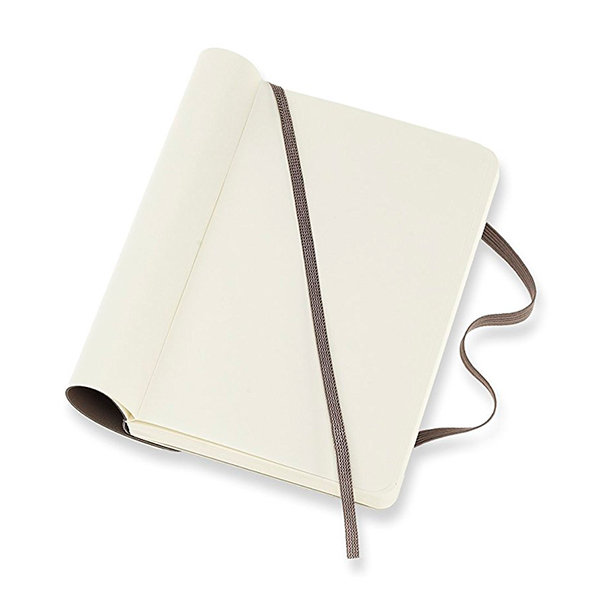  «Блокнот Moleskine Classic маленький нелинованный коричневый (QP613P14)», бренда Moleskine - фото №1