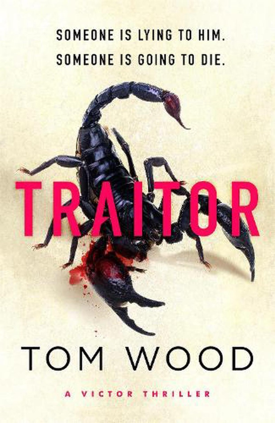 Бумажная книга «Traitor», автор Том Вуд - фото №1