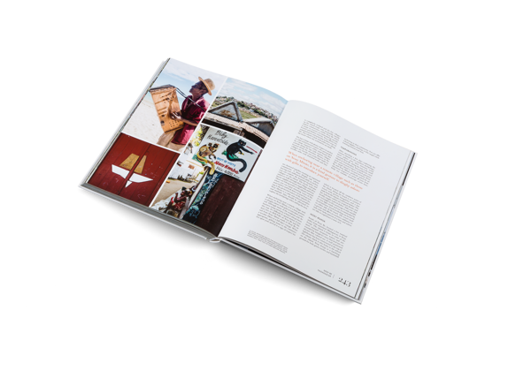 Бумажная книга «Sailing the Seas. A Voyager's Guide to Oceanic Getaways» - фото №1