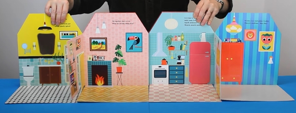 Паперова книга «Fold-Out + Play. Doll's House» - фото №1