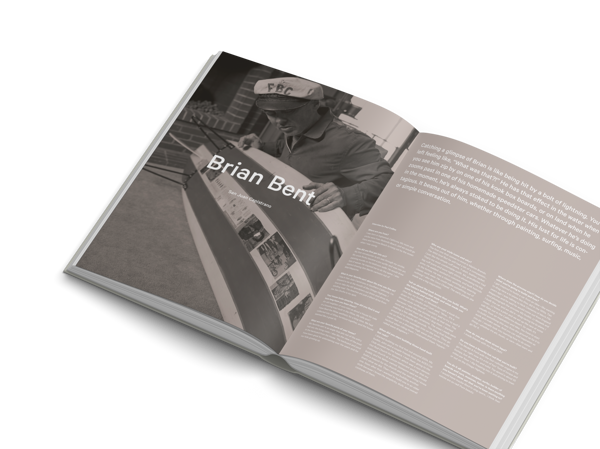 Бумажная книга «Surf Shacks. An Eclectic Compilation of Surfers' Homes from Coast to Coast and Overseas» - фото №1