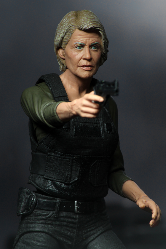  «Коллекционная фигурка Neca Terminator Dark Fate 2019 Sarah Connor (951924)», бренда Neca - фото №1