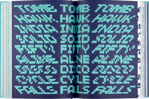 Паперова книга «Display in Use. A Collection of Display Typefaces» - фото №1