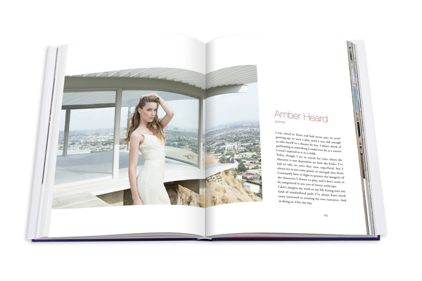 Паперова книга «Young Hollywood», автор Клейборн Свенсон Френк - фото №1