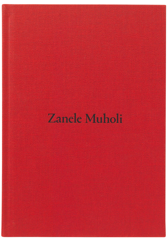 Бумажная книга «Zanele Muholi (Limited edition)» - фото №1