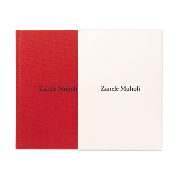 Бумажная книга «Zanele Muholi (Limited edition)» - фото №1