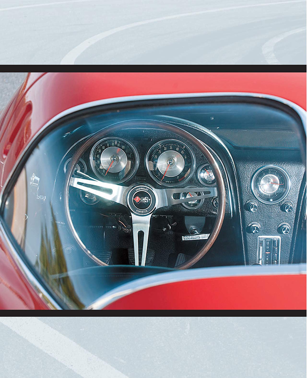 [object Object] «Corvette. Chevrolet's Supercar», автор Ренді Леффінгвелл - фото №2 - мініатюра