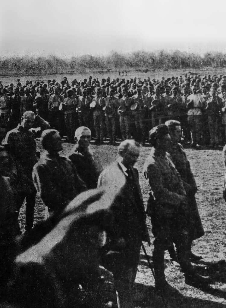 [object Object] «УПА. Історія нескорених», авторов Владимир Вятрович, Руслан Забилый, Игорь Деревяный, Петр Содоль - фото №2 - миниатюра