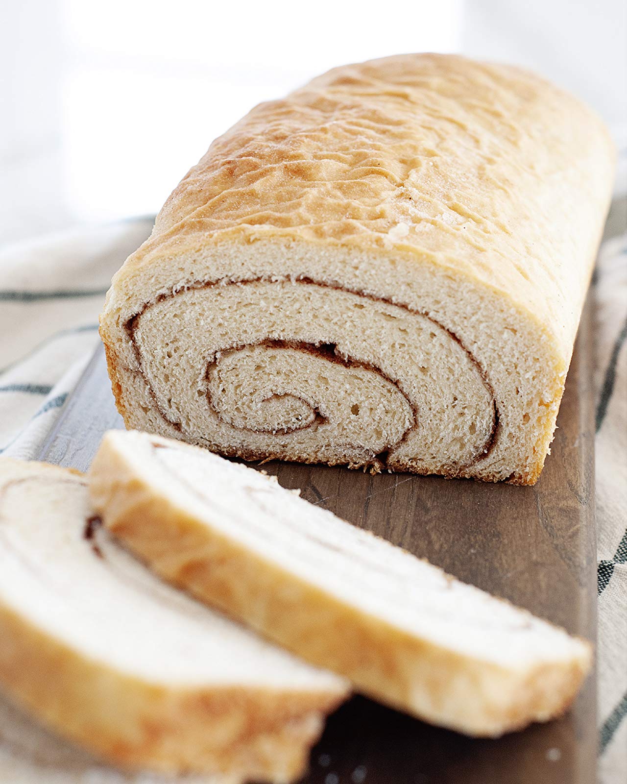 [object Object] «Making Artisan Breads in the Bread Machine», автор Мішель Андерсон - фото №4 - мініатюра