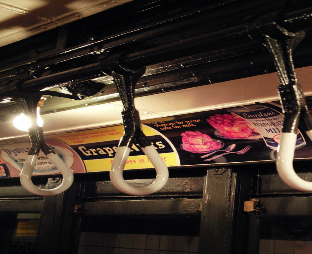 [object Object] «Subway. The Curiosities, Secrets, and Unofficial History of the New York City Transit System», автор Джон Моррис - фото №4 - миниатюра